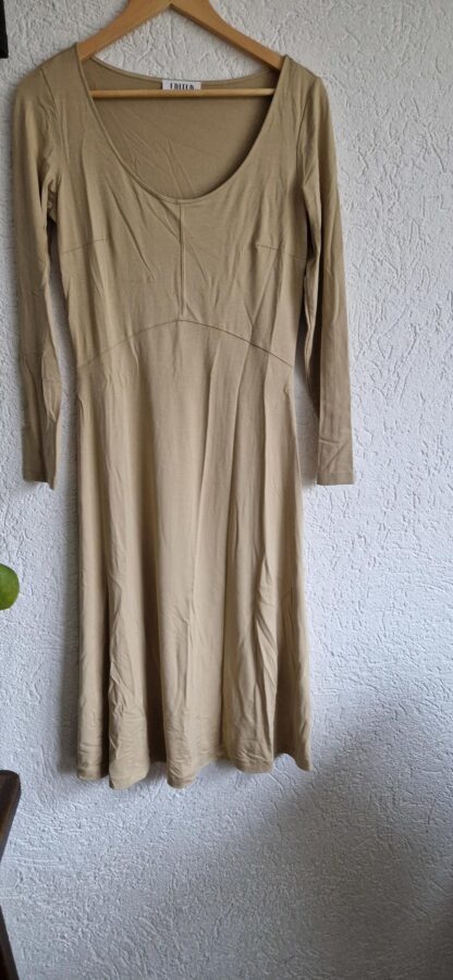 38 - Edited maxi-jurk beige (0225ros2)