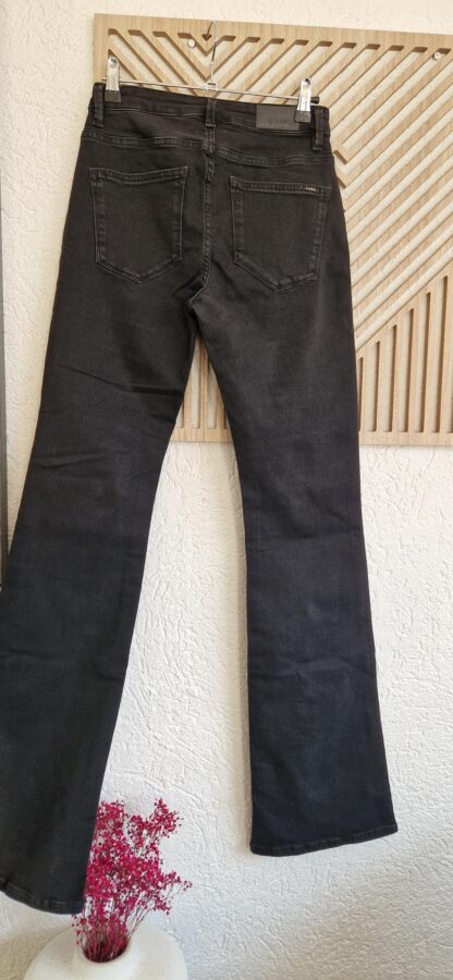 27/34 - Garcia jeans zwart flared leg (0325meg2) - Afbeelding 6